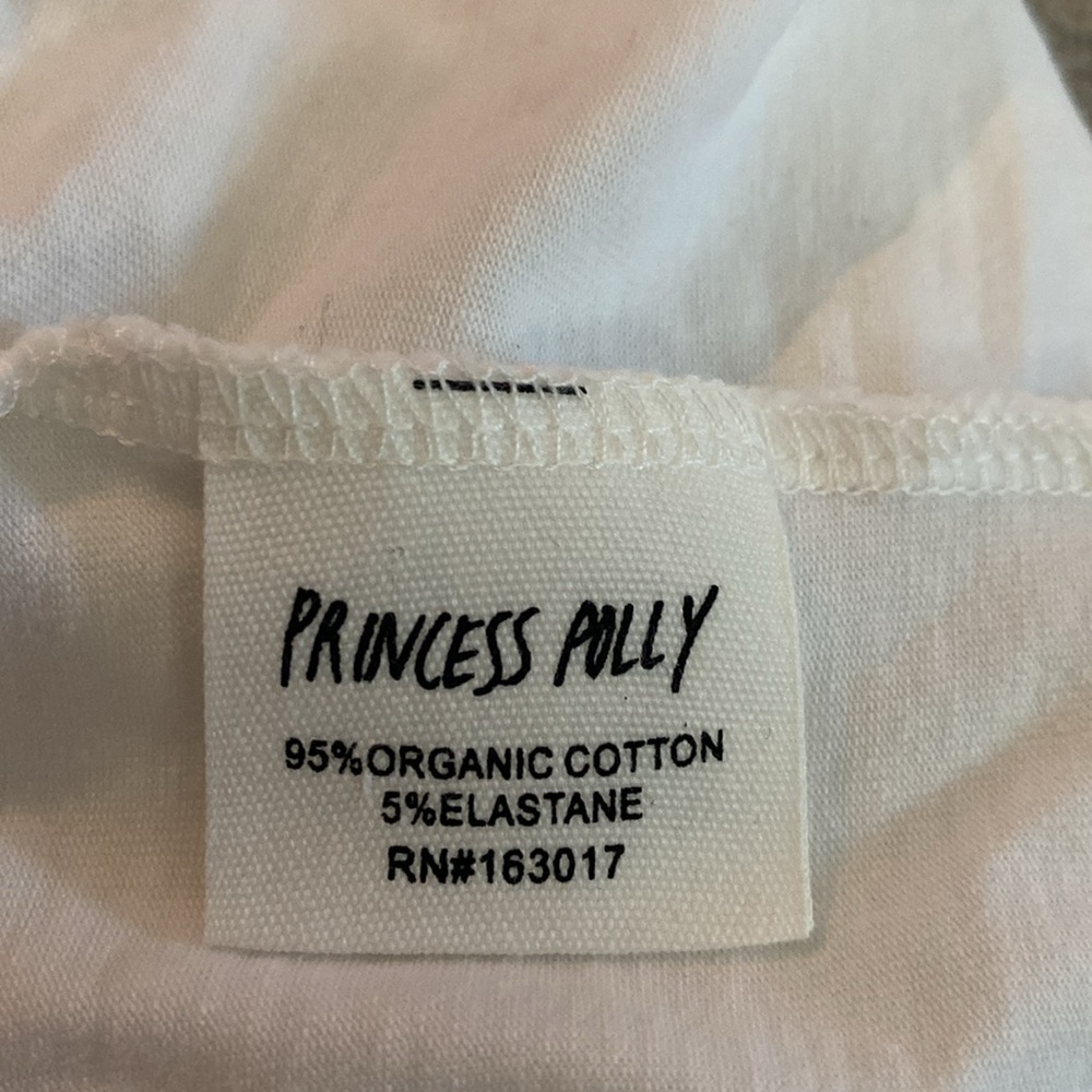 Princess Polly size 6 cropped ruched white top. {199} - Picture 4 of 8